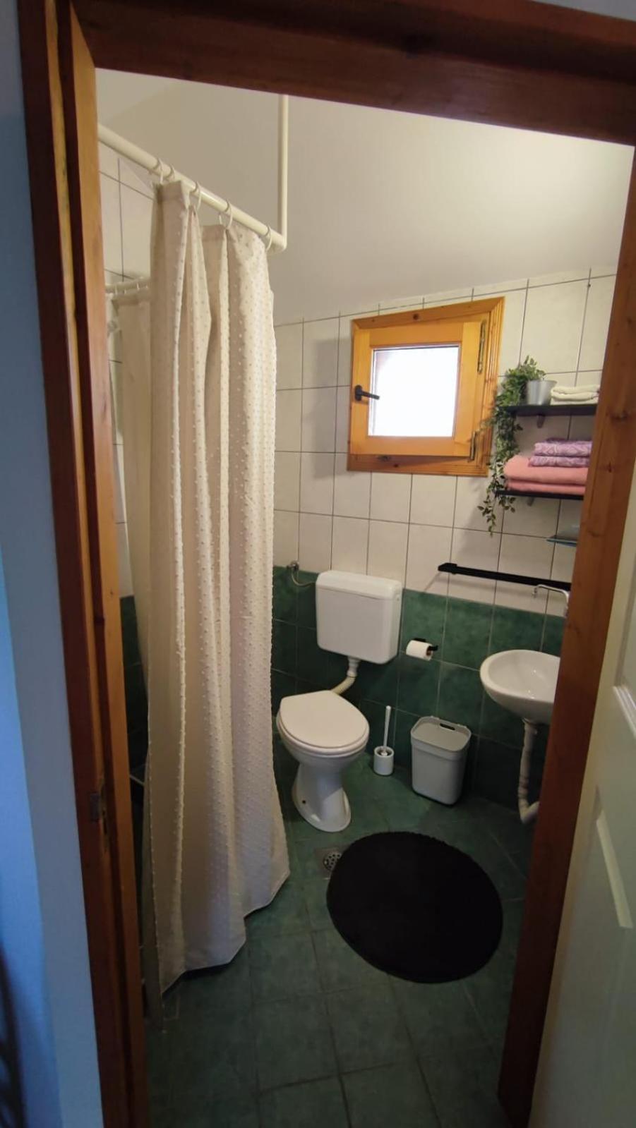 Pension Lale Apartamento Peštani Exterior foto